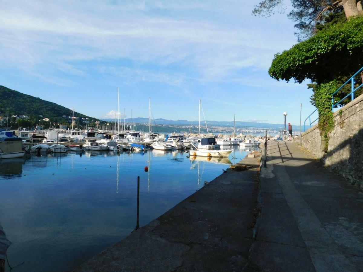 Apartments Kestenovi Dvori Opatija Zewnętrze zdjęcie